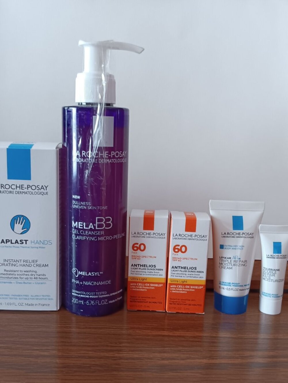 New Bundle LA ROCHE-POSAY Skin care products.